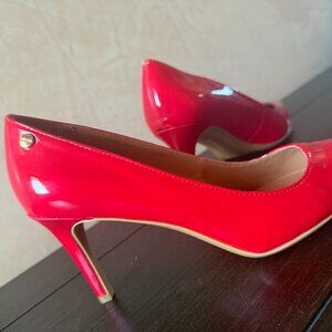 Calvin Klein Women's Lipstick Red Stiletto Pump Heels Size 7